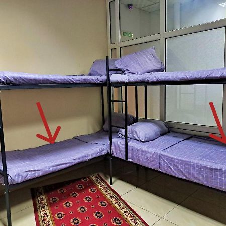 Fox Park Hostel Almaty Esterno foto