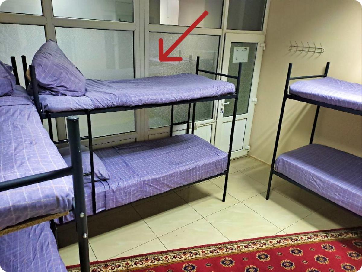 Fox Park Hostel Almaty Esterno foto