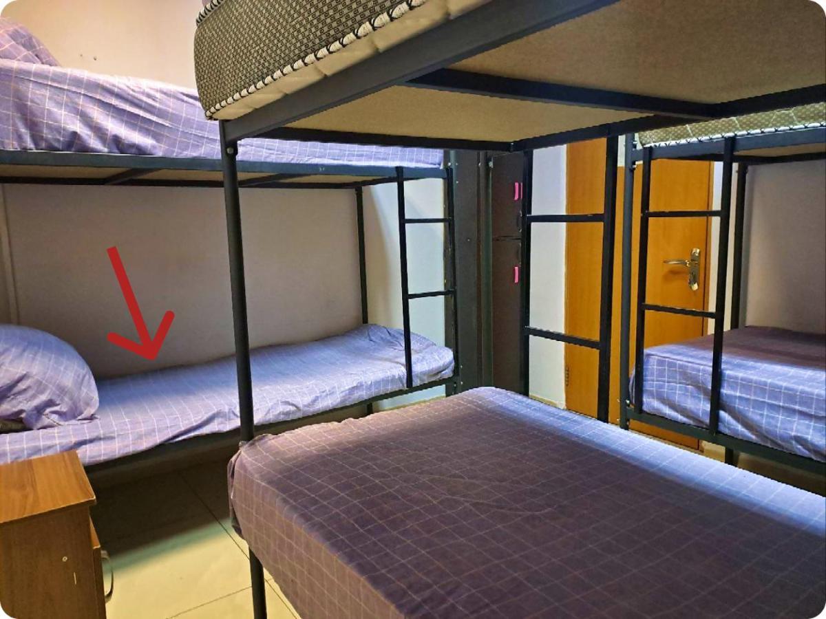 Fox Park Hostel Almaty Esterno foto